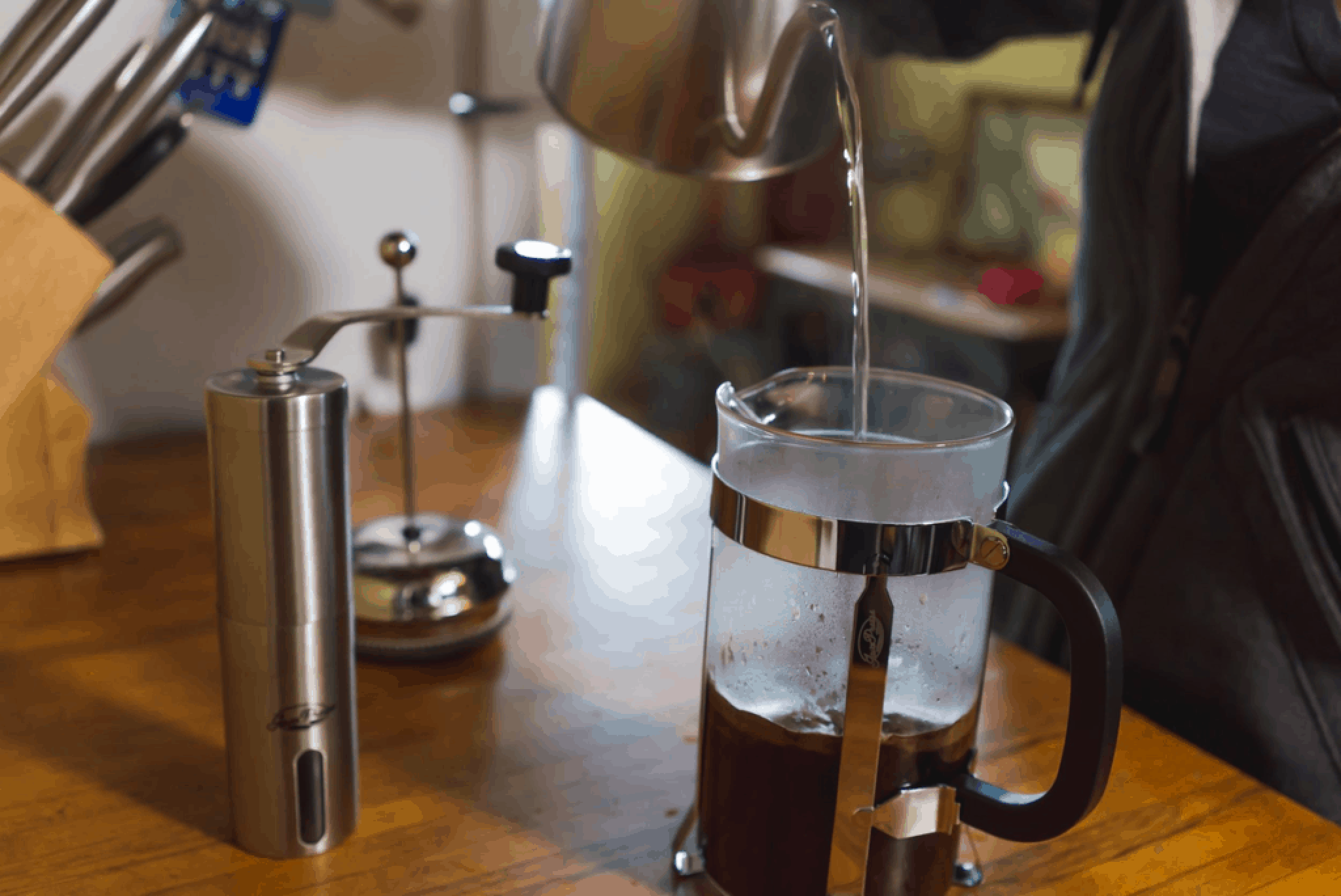 french-press-brewing-method-2-1024x684-1.png
